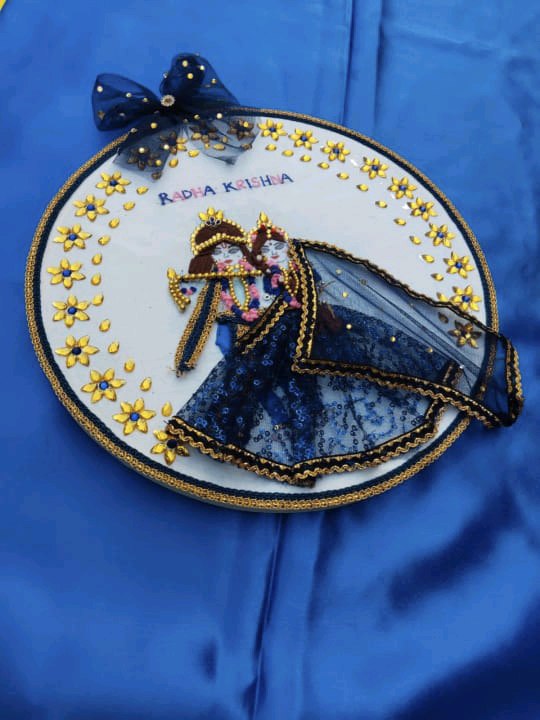 Radha Krishna Embroidery Hoop